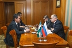 Вице-спикер СФ И. Умаханов провел встречу с Послом Узбекистана А. Камаловым